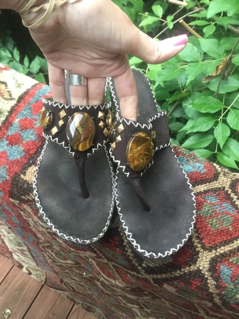 BCBG Women's Flip Flop Thong Sandals Size 7 Brown Suede Genuine Tigers Eye $225