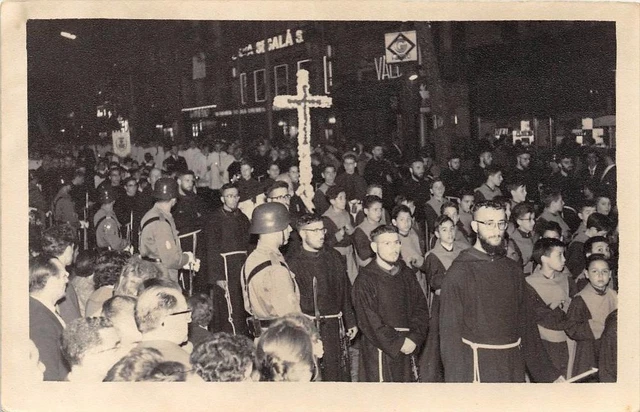 Cpa Spain Barcelona Photo Card During The Spain War Franco Procession