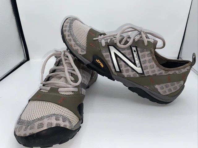 NEW BALANCE MINIMUS Trail Running Sneakers Womens Sz 5 Gray Taupe 