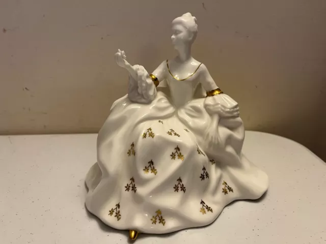 Royal Doulton Antoinette White Dress Porcelain Lady Girl Figurine Hn 2326