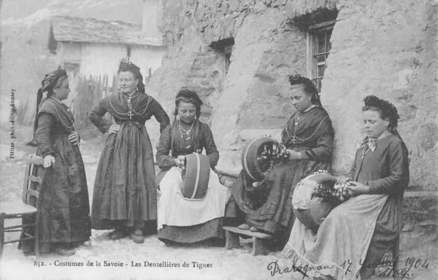 Cpa 73 Costumes De La Savoie Dentellieres De Tignes