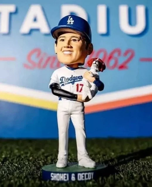 2025 SHOHEI 🐶OHTANI and Dog Decoy🐶Dodgers SGA Bobblehead🔥 PRESALE🔥