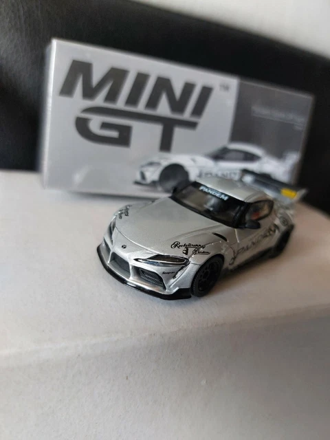 Hot Wheels 1/64 Mystery Models Toyota Supra - Édition 2020 + Autocollant - Neuf En Blister