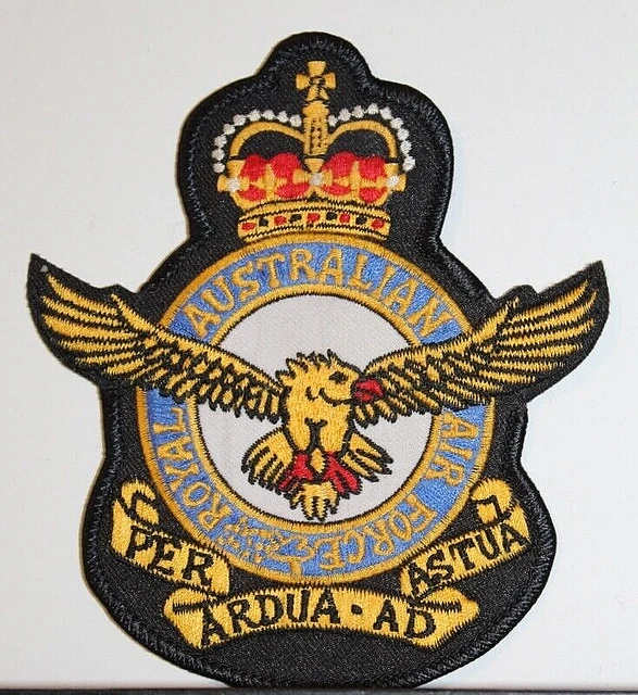 ROYAL AUSTRALIAN AIR Force RAAF Australia Crest Insignia Badge Patch £