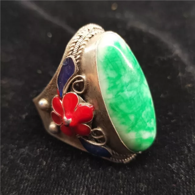 China Old Tibetan Silver Enamel Inlaid Green Jade Handmade Ring 8029