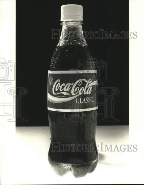 1993 Press Photo Plastic Coca-Cola Classic soda bottle - hcx48075
