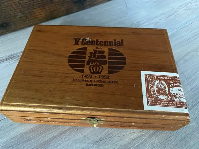 Wooden Cigar Box V Centennial Robustos Honduras EMPTY Hinged (*11)