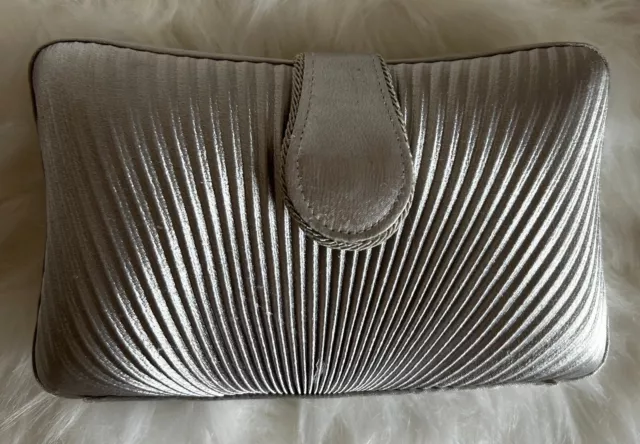 Carlo Fellini Silver Shoulder Clutch Pleated Hard Shell Purse Evening Bag