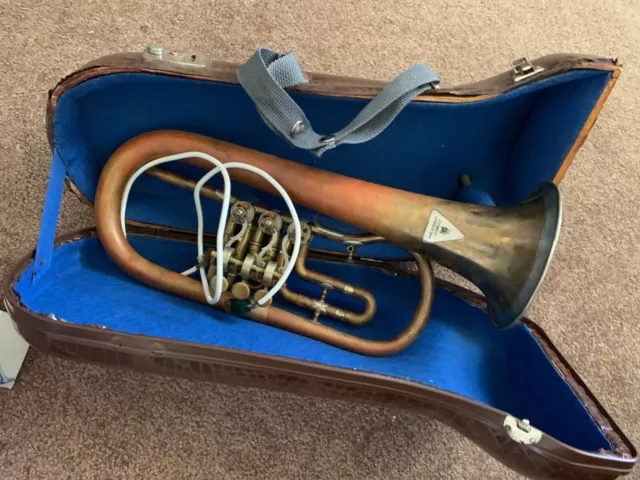 Trumpet Brass Instrument Great Condition Just Needs Oiled