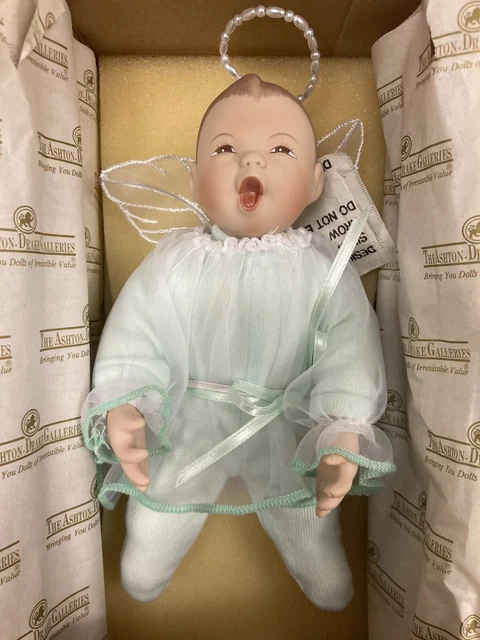 ASHTON-DRAKE GALLERIES "ANGEL SLEEPYHEAD” Porcelain Baby Angel DOLL Green