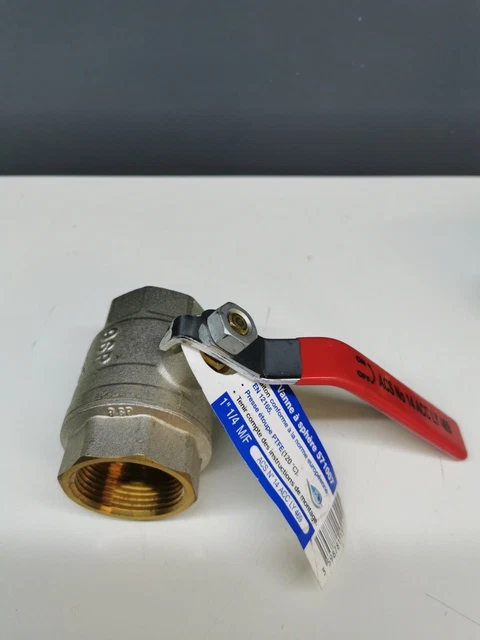 Vanne à Sphère 1 Pouce 1/4 (33x42) - Raccord Mâle/Femelle - PN25 DN32 - Poignée Renforcée - Marque AB