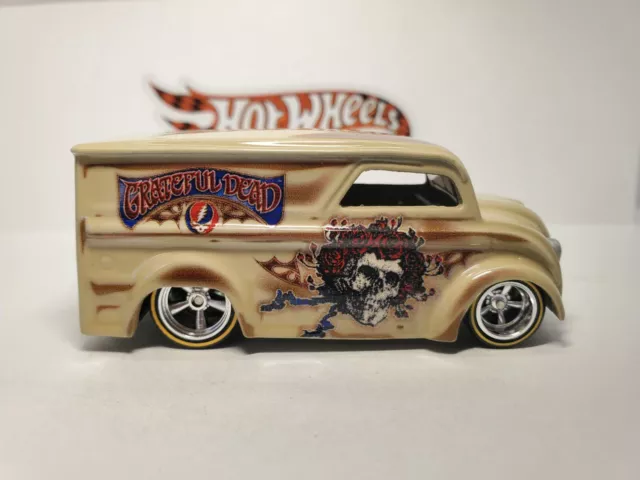 Hot Wheels Pop Culture Grateful Dead Dairy Delivery Real Riders (C5)