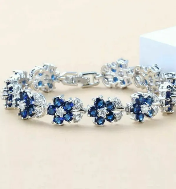8.00 Ct Round Cut Lab-Created Sapphire Tennis Bracelet In 14K White Gold Plated