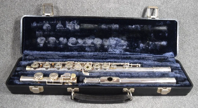 ARTLEY FLUTE OPEN HOLE SILVER HEAD 16-0 Serial # 47804 ARTLEY FLUTE OPEN HOLE SILVER HEAD 16-0 Serial # 47804