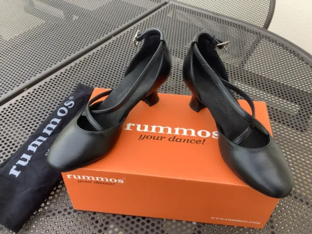 Escarpins chaussures de danse Rummos taille 34,5  très bon état occasion noir 