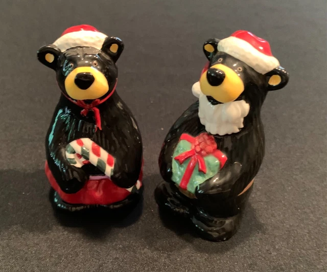 Big Sky Carvers Bearfoots Christmas Bears Salt & Pepper Shaker Set Jeff Fleming