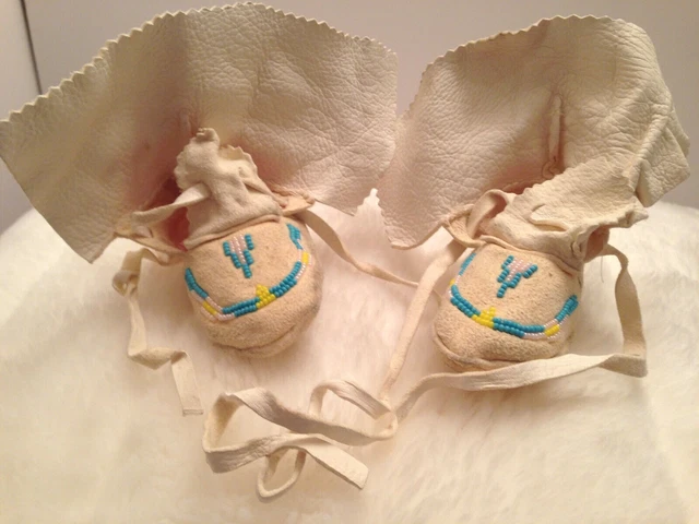 Native American Infant Toddler Tanned Leather Moccasin Beadwork Ties Vintage