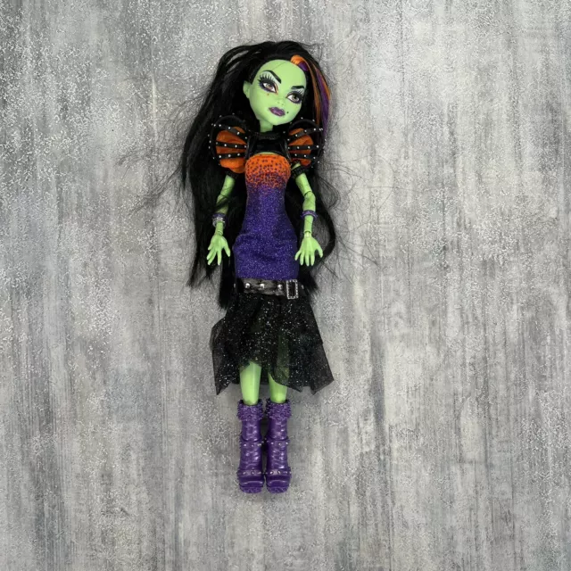 Monster High Casta Fierce Doll Toy Green Witch Singer Halloween Mattel