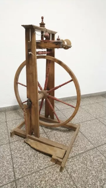 1865 Altes Spinnrad Antik 19.Jahrhundert  Handwerk Deko Holz Werkzeug Spinnen