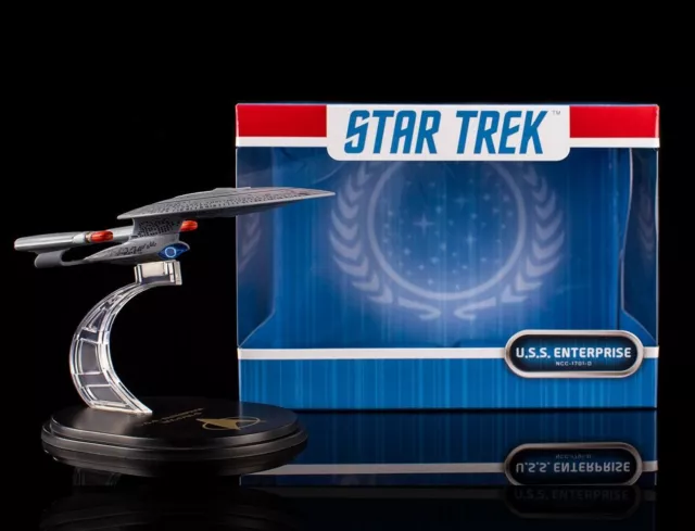Star Trek The Next Generation Qmx Mini Masters USS Enterprise NCC-1701 D Figure