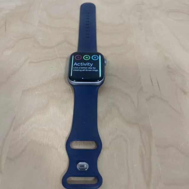 Apple watch series 4 44mm lcd clearance