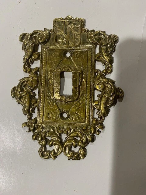 Virginia Metalcrafters Ornate Solid Brass SINGLE SWITCH PLATE  #24-17
