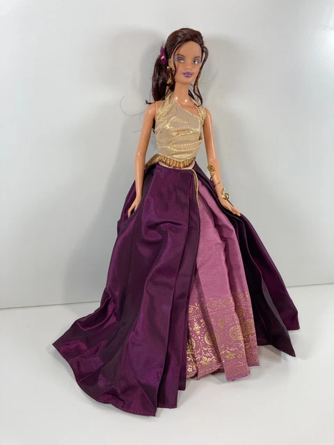 Barbie Katiana Jimenez B0836 Mattel 2002