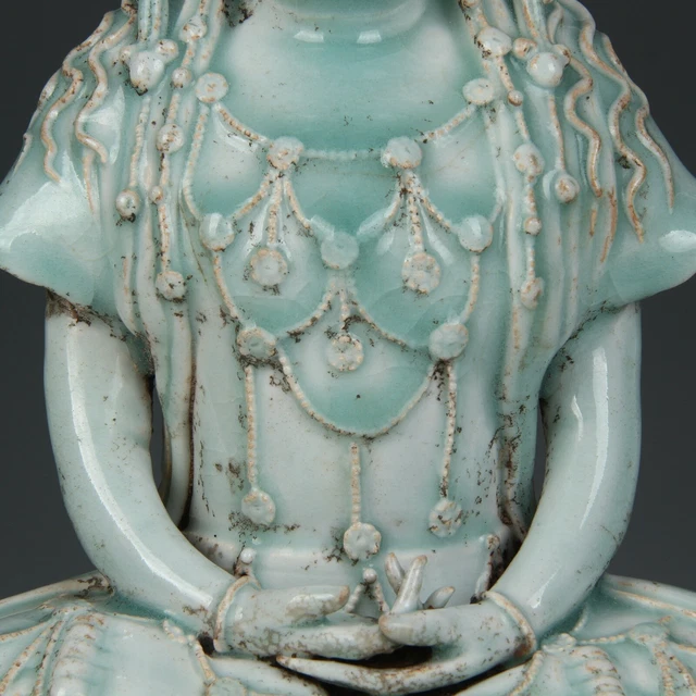 Chinese Antique Hutian Kiln Crackled Glaze Shadowy Blue Porcelain Guanyin Statue 3