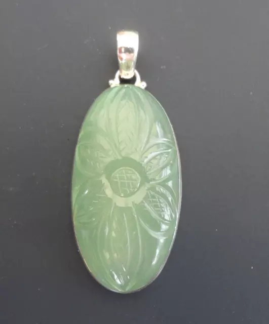 Tggc Sterling Silver 925 Green Chalcedony Carved Flower Pendant