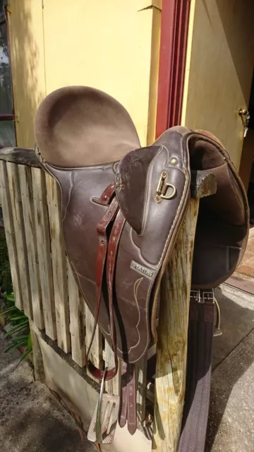 Status Stock Saddle 16inch