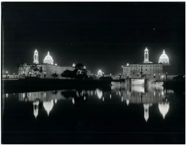 Bali, Photo de l&#039;Ile dans la nuit  Vintage silver print  Tirage argentiqu