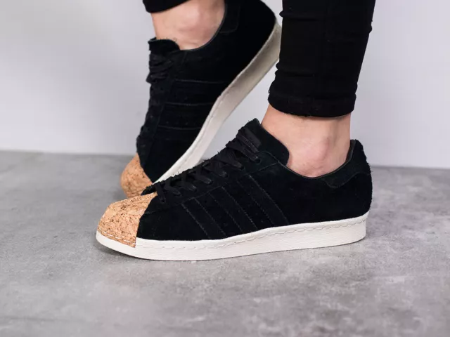 Adidas superstar tutte 2025 nere