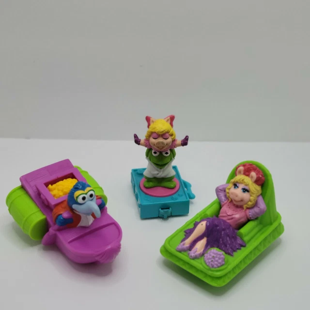 Vintage 1995 Gonzo Boat Miss Piggy Toy McDonald's Jim Henson Muppets Mixed Lot