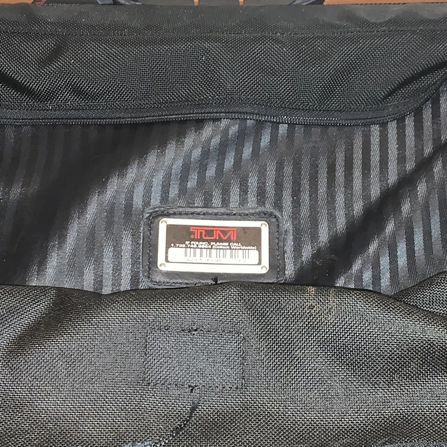 Tumi Black Wheeled Large Bifold Garment Bag Luggage 22” X 22” X 12” 7