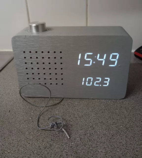 Gingko silver Effect Sound Activated White LED Small FM Radio  Alarm Clock