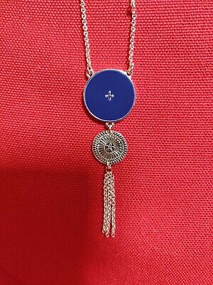 Boucheron Bijou rare pendentif collier lucite bleue crème parfum solide Boucheron Paris 