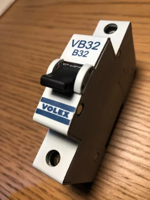 J. Volex 32 Amp Mcb Single Pole 32A B32 Vb32