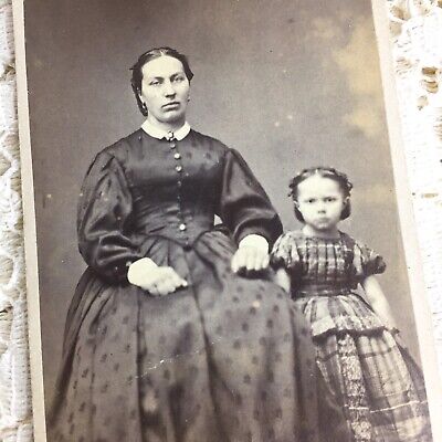 Antique CDV Photo Mother Little Girl Child Woman 1860s Dress Civil War Fashion