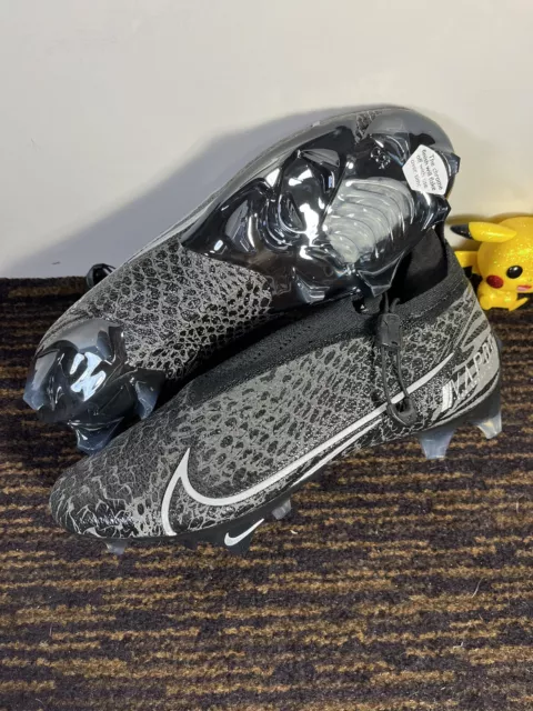 Youth sales obj cleats