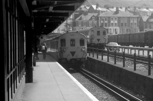 BRITISH RAIL 2HAP Emus Dover Priory 1971 Rail Photo £2.70 - PicClick UK