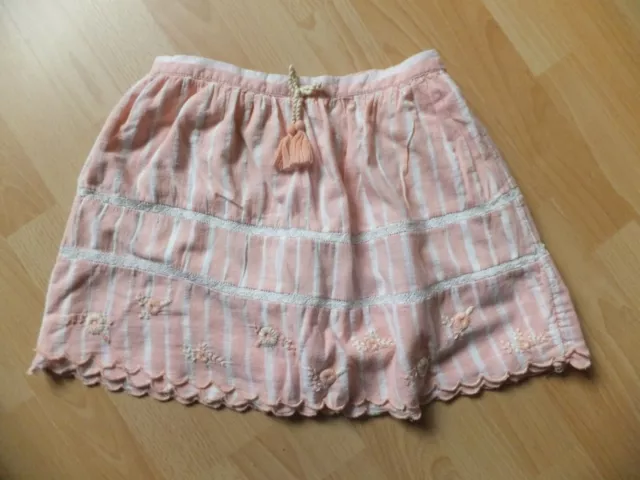 Beautiful girls skirt.  Age 10 years.   From Next.