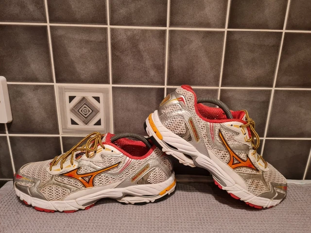 Mizuno Wave Inspire 4 Größe UK 6,5 Damen Laufschuhe Turnschuhe
