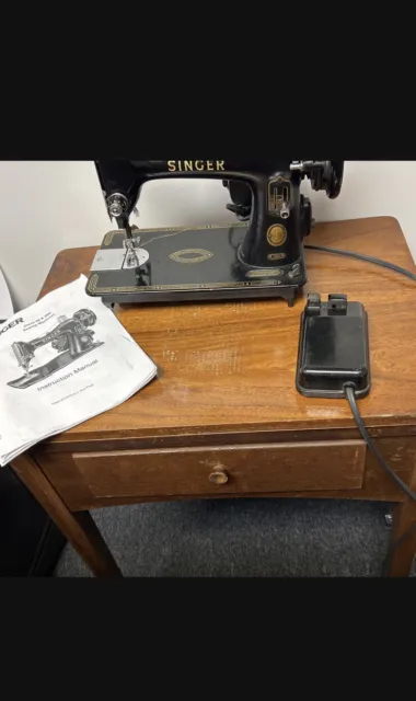 Vintage 99K Singer Sewing Machine With Table Cabinet, Foot Pedal EL076093