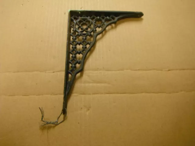 Decorative Cast Iron Shelf Bracket (6121)