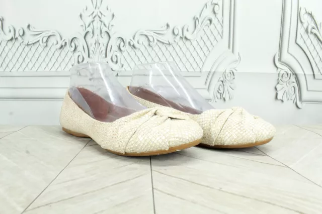 BORN WOMEN'S TAN Leather Slip On Pleated Toe Ballet Flat Shoes Size 8 ...