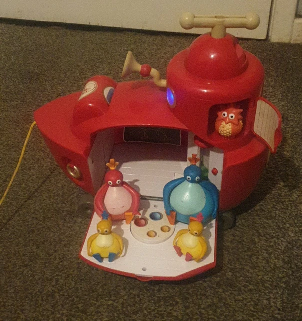 Cbeebies Pull TWIRLYWOOS BIG RED Boat Cbeebies Pull Along 5 Figures with lights £22. ...