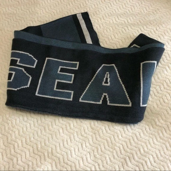 Reebok Seattle Seahawks Blue Reversible Scarf
