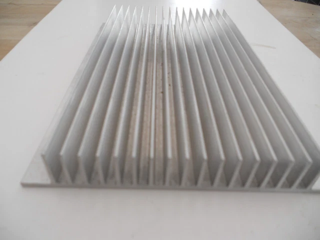 dissipatore di calore alluminio grande