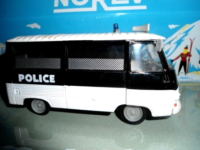 PEUGEOT J7 POLICE Norev 1/43 EUR 7,00 - FR