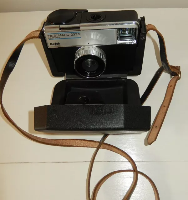 Ancien appareil photo Camera Instamatic 233 X reomar KODAK Vintage